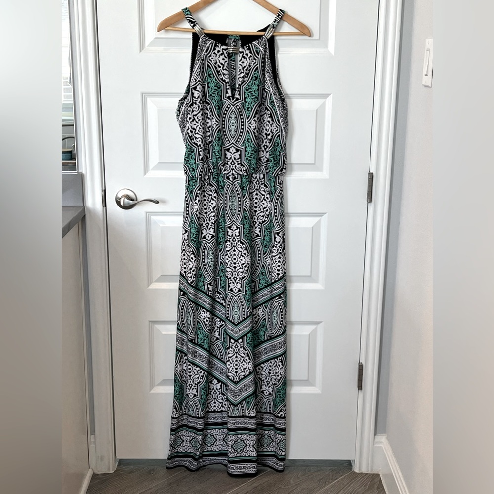 White House / Black Market Halter Maxi Dress SZ XS